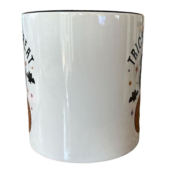 NEW!! Hello Kitty Halloween Black Cat Trick or Treat Mug - Picture 3 of 5